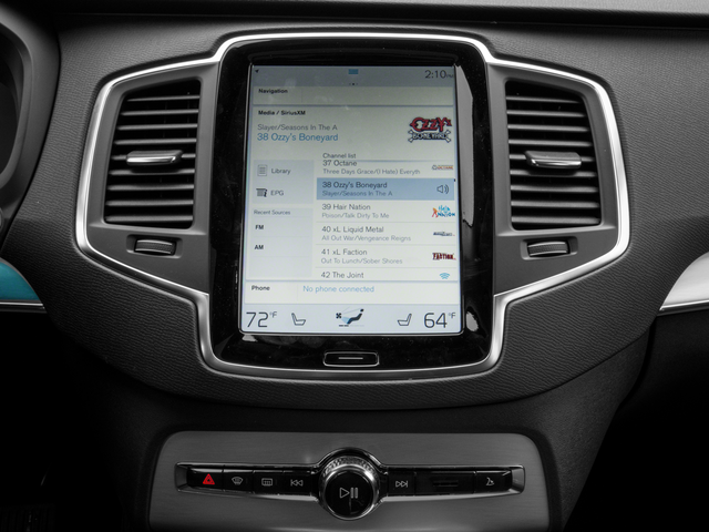 2018 Volvo XC90 Momentum photo 3