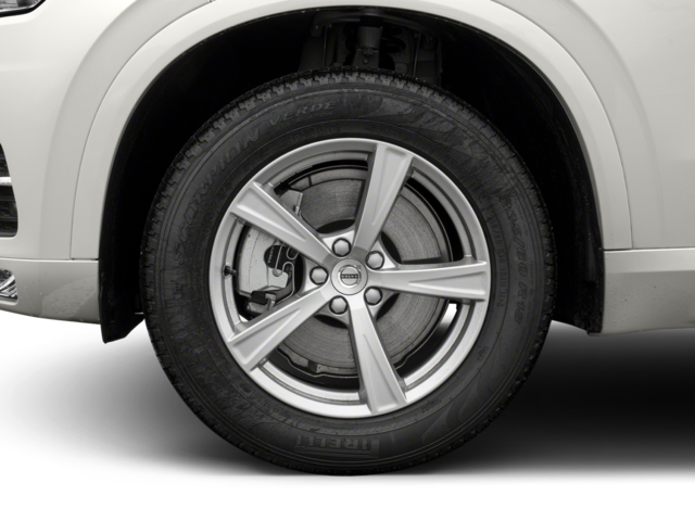 2018 Volvo XC90 Momentum photo 4