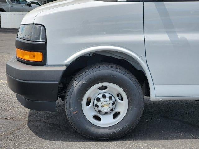 2026 Chevrolet Express Passenger LS