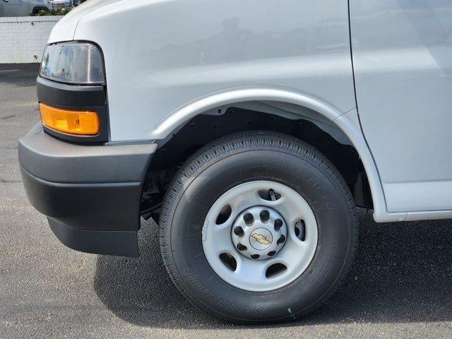 2026 Chevrolet Express Passenger LS