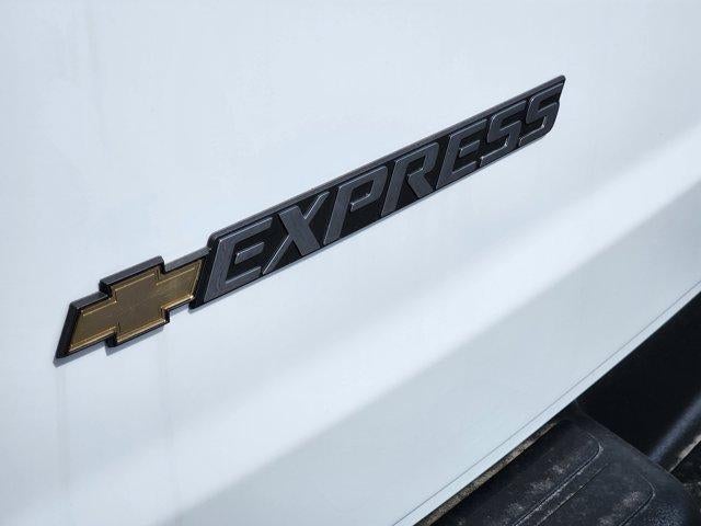 2026 Chevrolet Express Passenger LS
