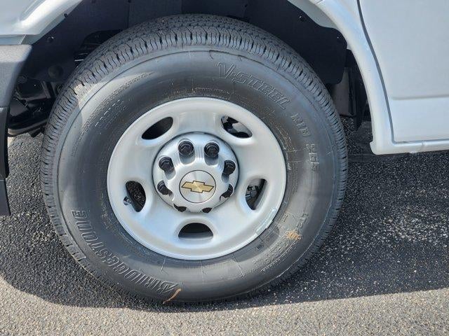 2026 Chevrolet Express Passenger LS