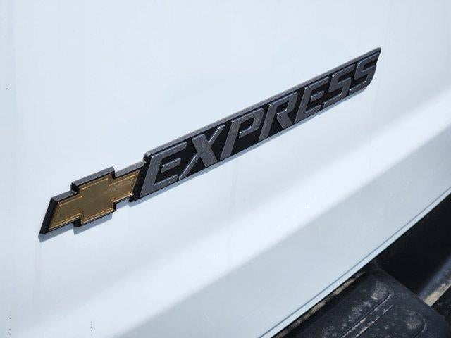 2026 Chevrolet Express Passenger LS