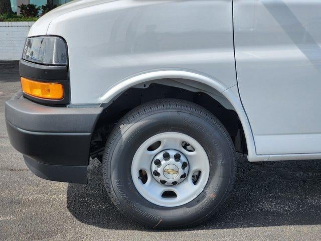 2026 Chevrolet Express Passenger LS