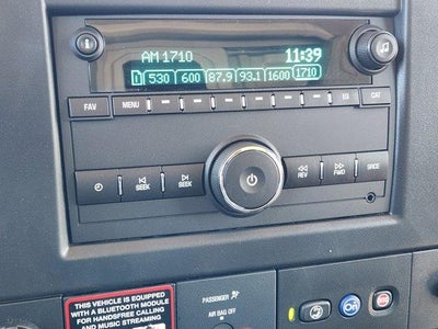 2025 Chevrolet Express Cutaway 3500 Base