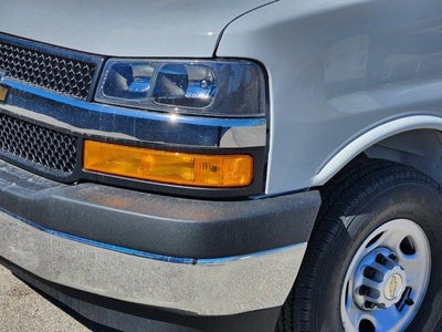 2025 Chevrolet Express Cutaway 3500 Base
