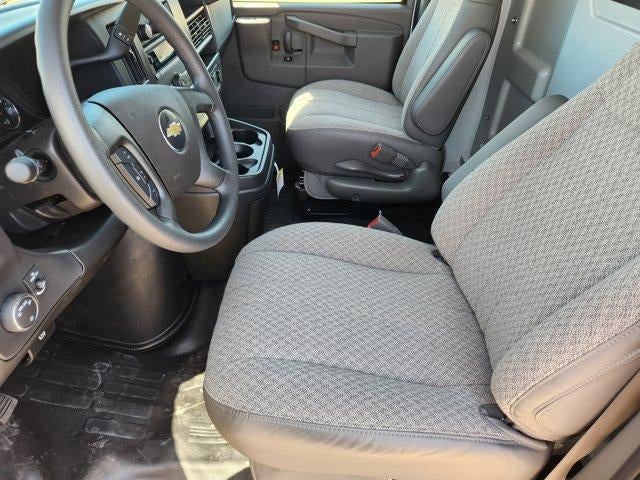 2025 Chevrolet Express Cutaway 3500 Base