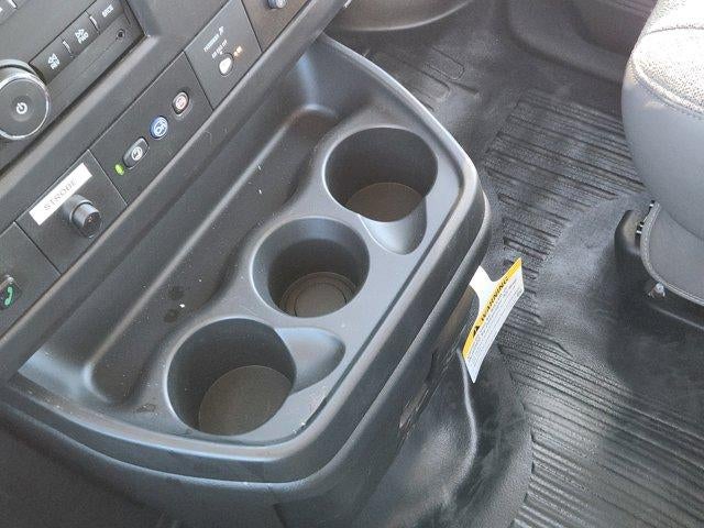 2025 Chevrolet Express Cutaway 3500 Base