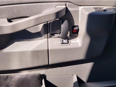 2025 Chevrolet Express Cutaway 3500 Base