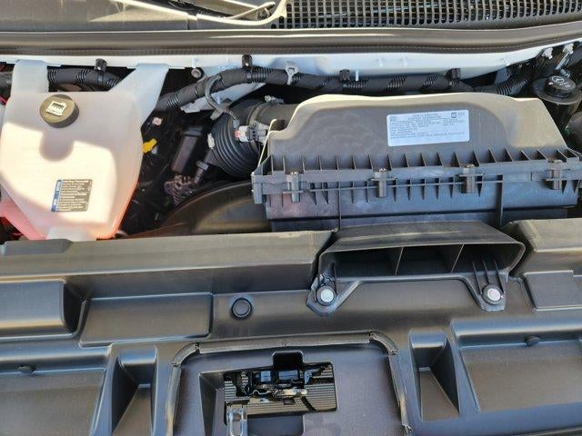 2025 Chevrolet Express Cutaway 3500 Base