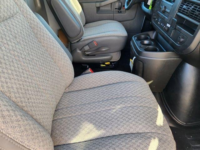 2025 Chevrolet Express Cutaway 3500 Base