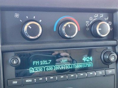 2025 Chevrolet Express Cutaway 3500 Base