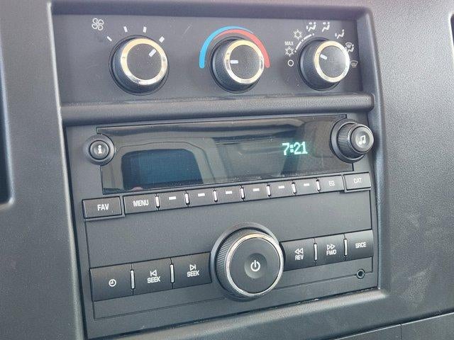 2025 Chevrolet Express Cutaway 3500 Base