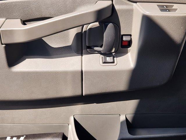 2025 Chevrolet Express Cutaway 3500 Base