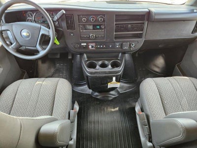 2025 Chevrolet Express Cutaway 3500 Base