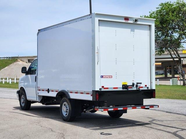 2026 Chevrolet Express Cutaway 3500 Base