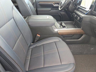 2026 Chevrolet Silverado 3500 HD High Country DRW