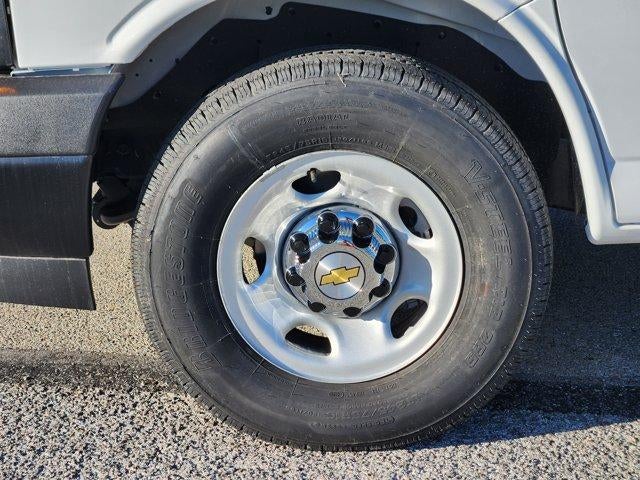 2025 Chevrolet Express Cargo 2500 Base