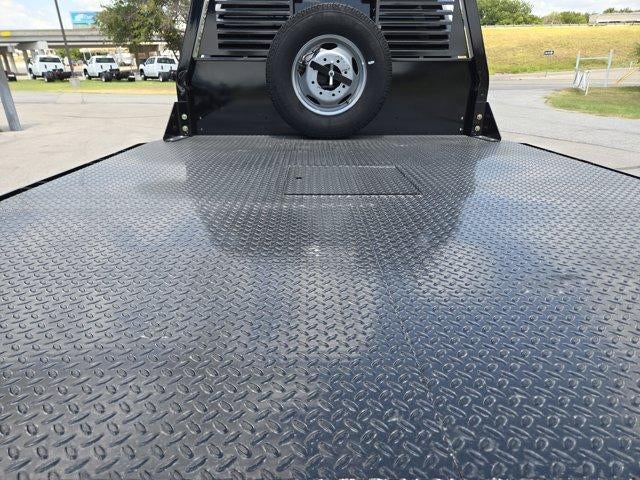 2025 GMC Sierra 3500 HD Chassis Cab Pro