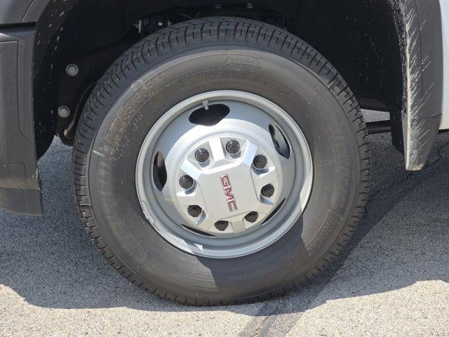 2025 GMC Sierra 3500 HD Chassis Cab Pro