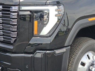 2026 GMC Sierra 3500 HD Denali Ultimate DRW