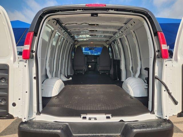 2026 GMC Savana Cargo Base