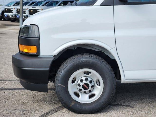2026 GMC Savana Cargo Base