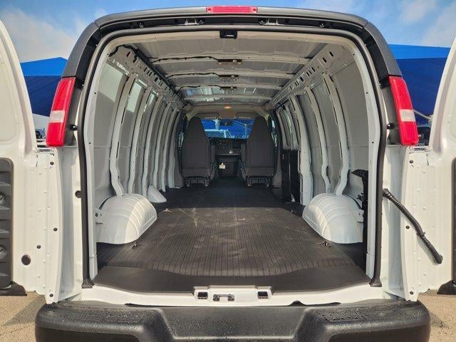 2026 GMC Savana Cargo Base