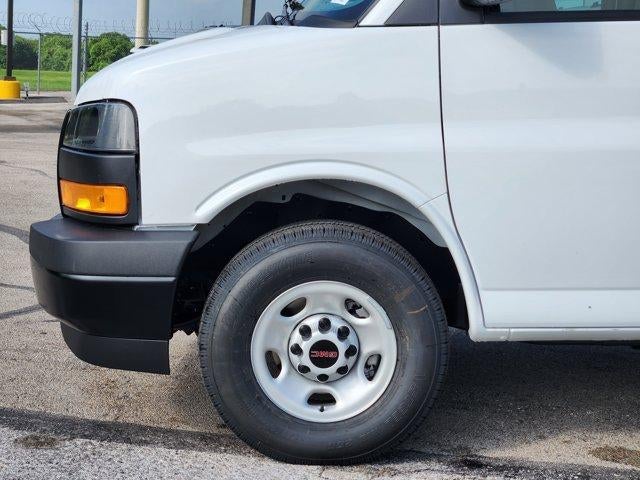 2026 GMC Savana Cargo Base