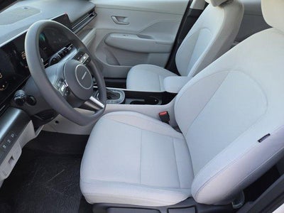2026 Hyundai KONA SE FWD