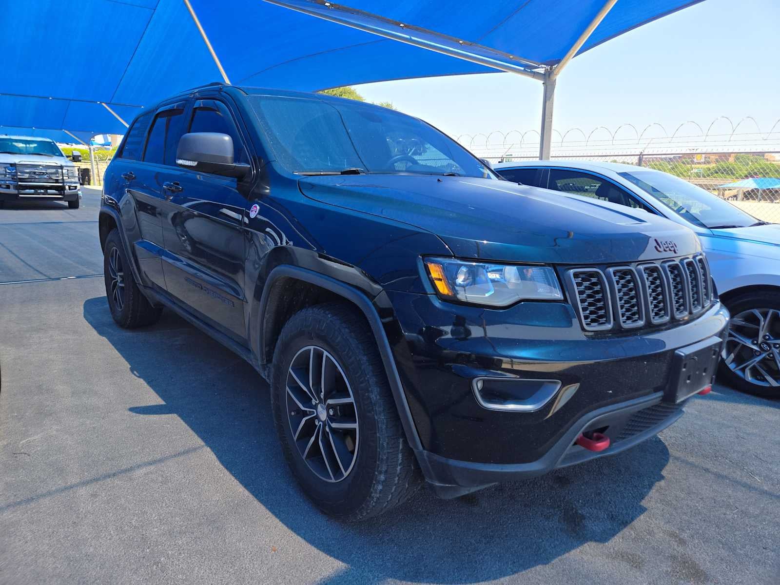 Used 2017 Jeep Grand Cherokee Trailhawk with VIN 1C4RJFLG0HC623998 for sale in Decatur, TX
