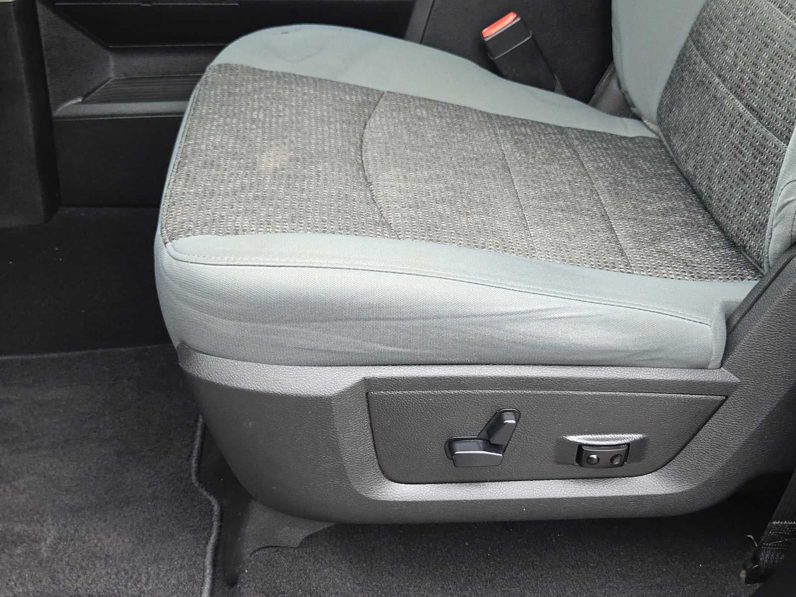 2019 RAM 1500 Classic Lone Star Crew Cab 4x2 5'7" Box