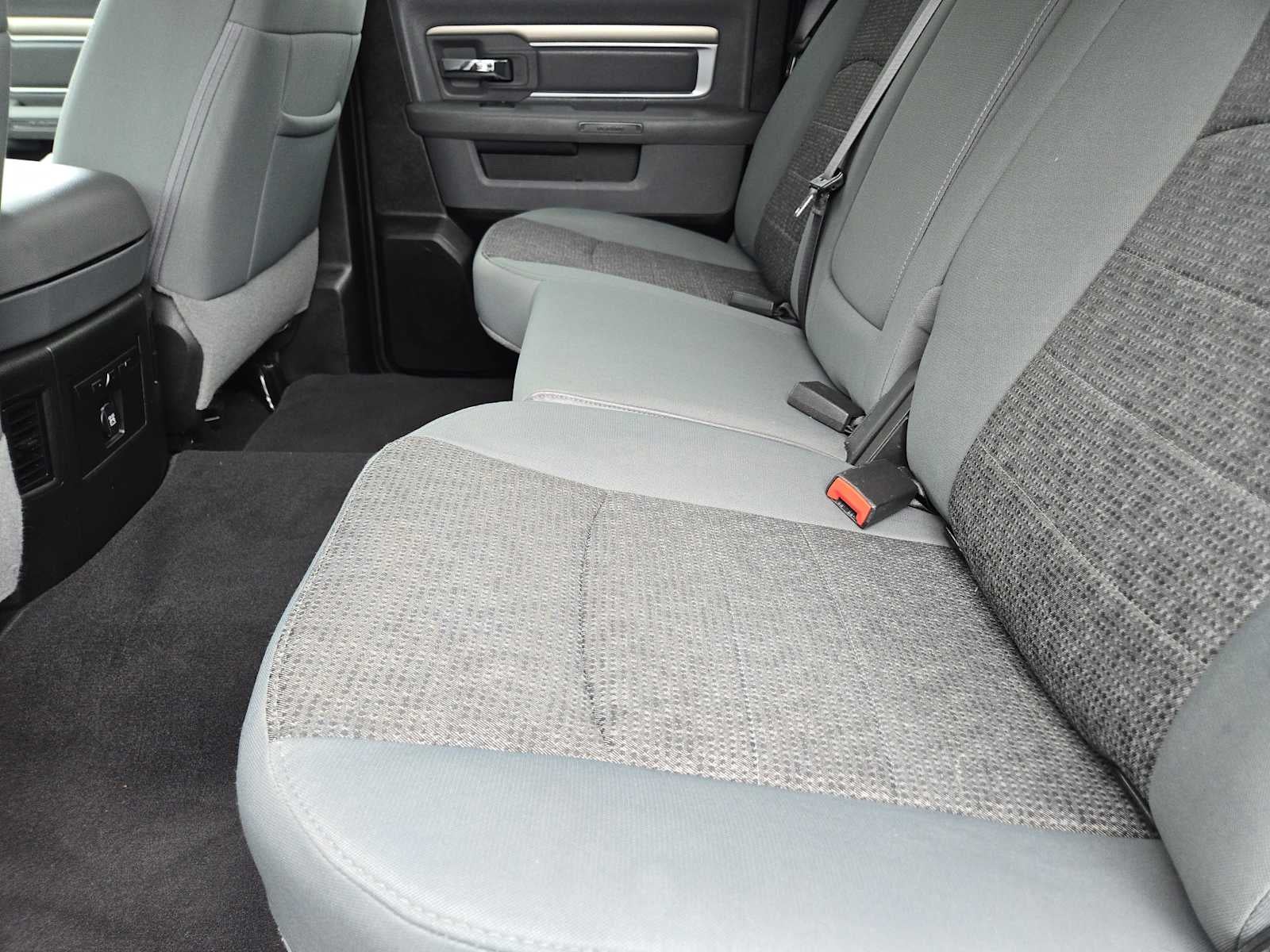 2019 RAM 1500 Classic Lone Star Crew Cab 4x2 5'7" Box