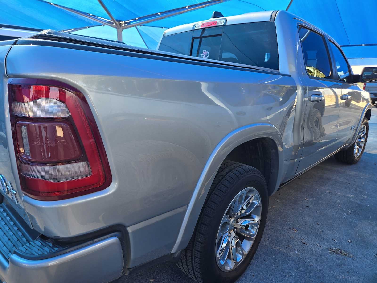 2022 RAM 1500 Laramie Crew Cab 4x2 5'7" Box