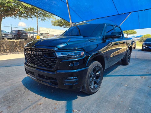 2025 RAM 1500 Lone Star Crew Cab 4x4 5'7" Box