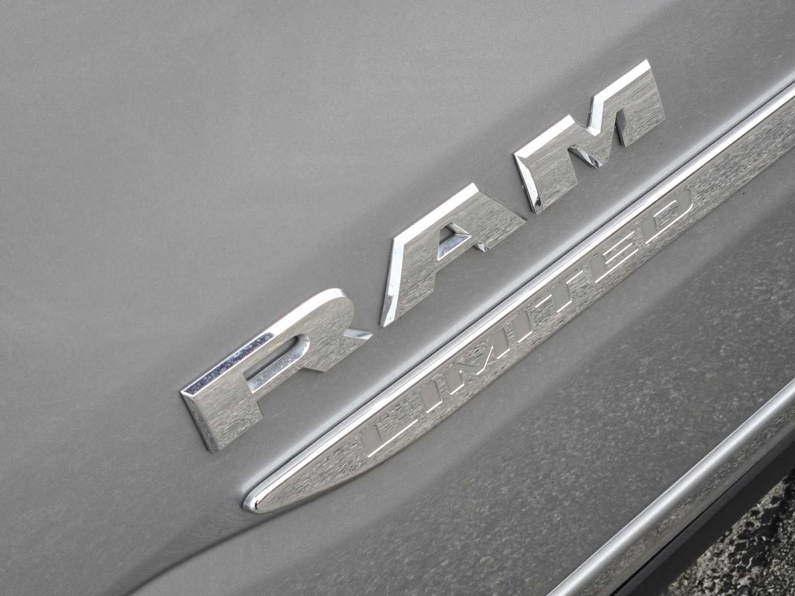 2025 RAM 1500 Limited Crew Cab 4x4 5'7" Box