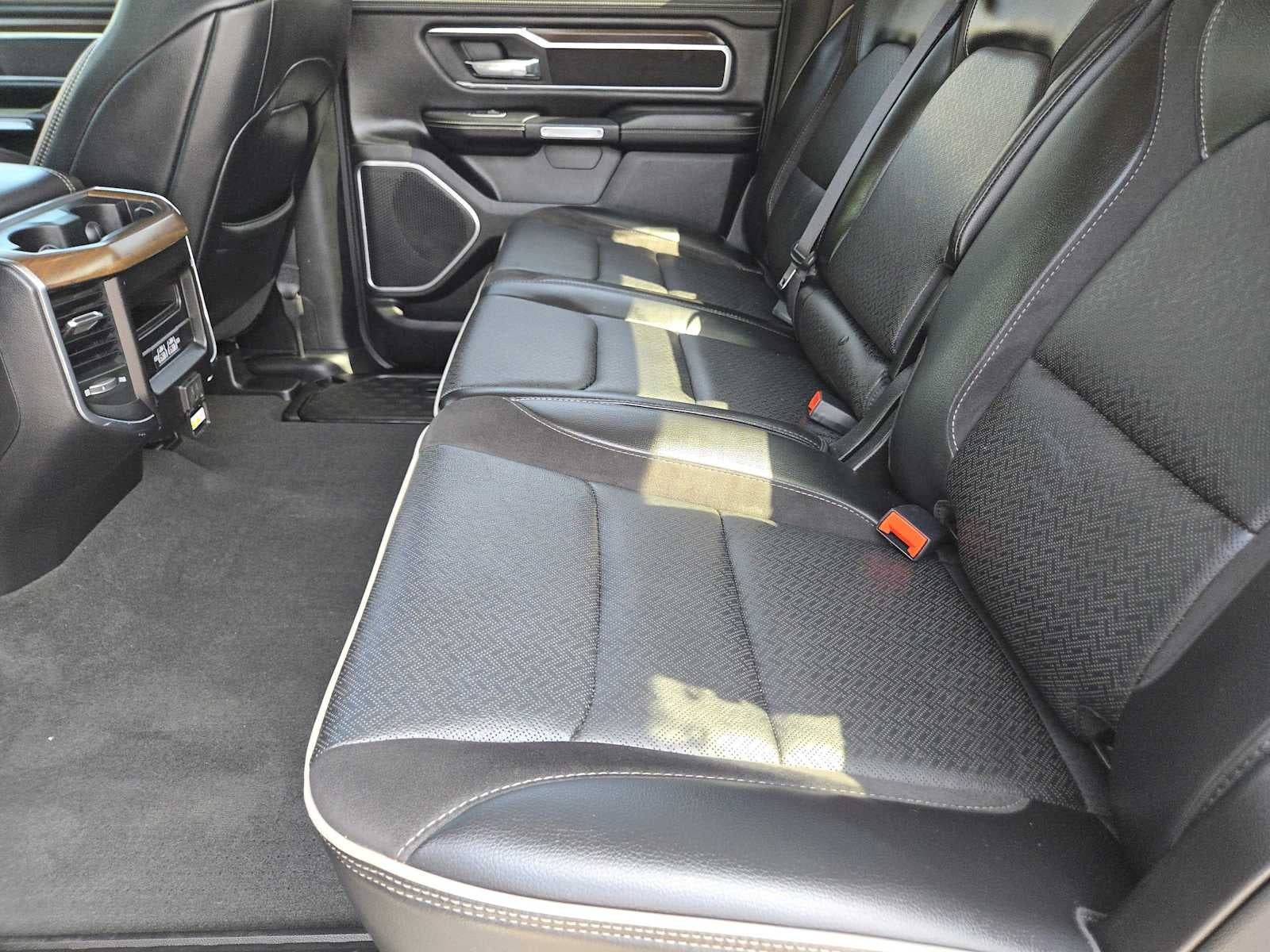 2021 RAM 1500 Laramie Crew Cab 4x4 5'7" Box