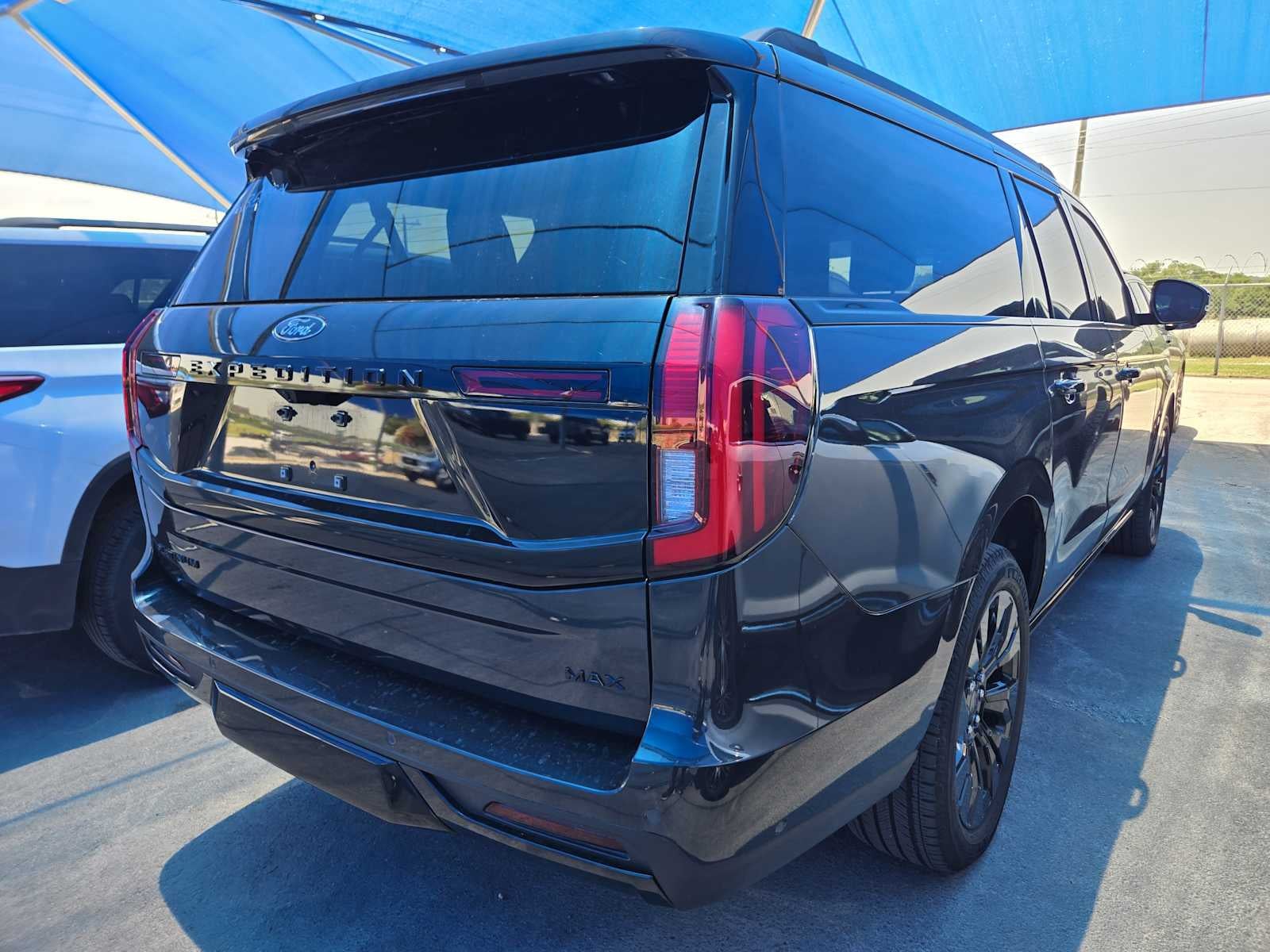 2025 Ford Expedition Platinum MAX