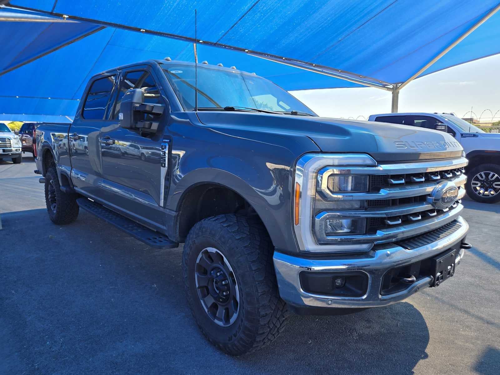 2023 Ford F-350 LARIAT