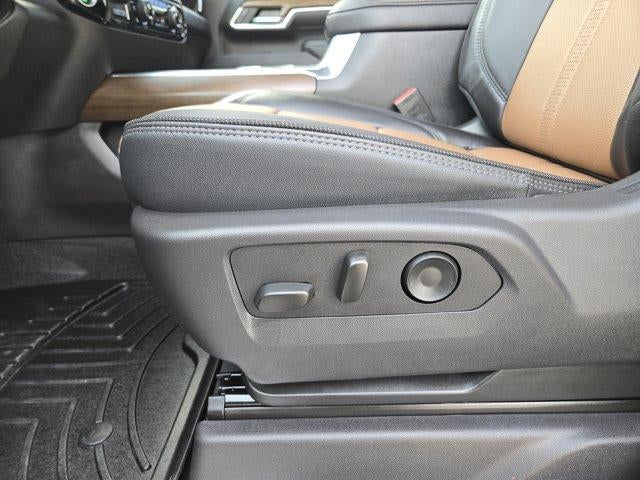 2025 Chevrolet Silverado 3500 HD High Country