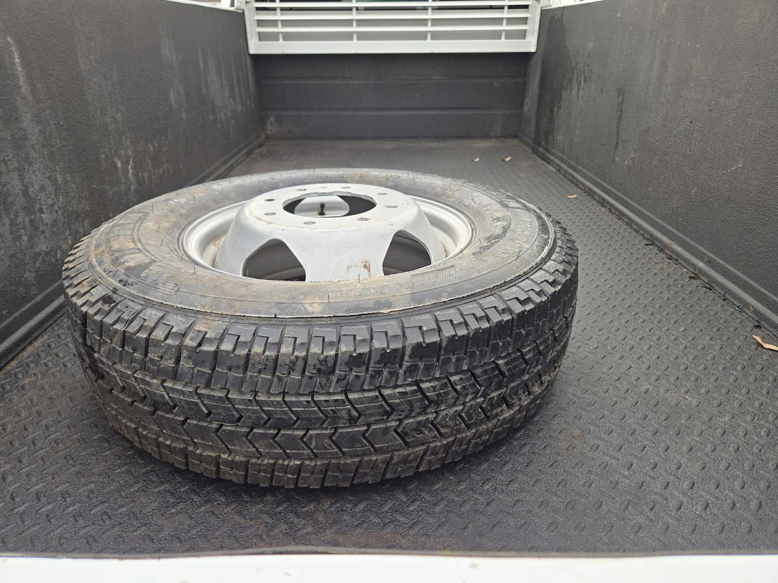 2024 GMC Sierra 3500 HD Chassis Cab Pro