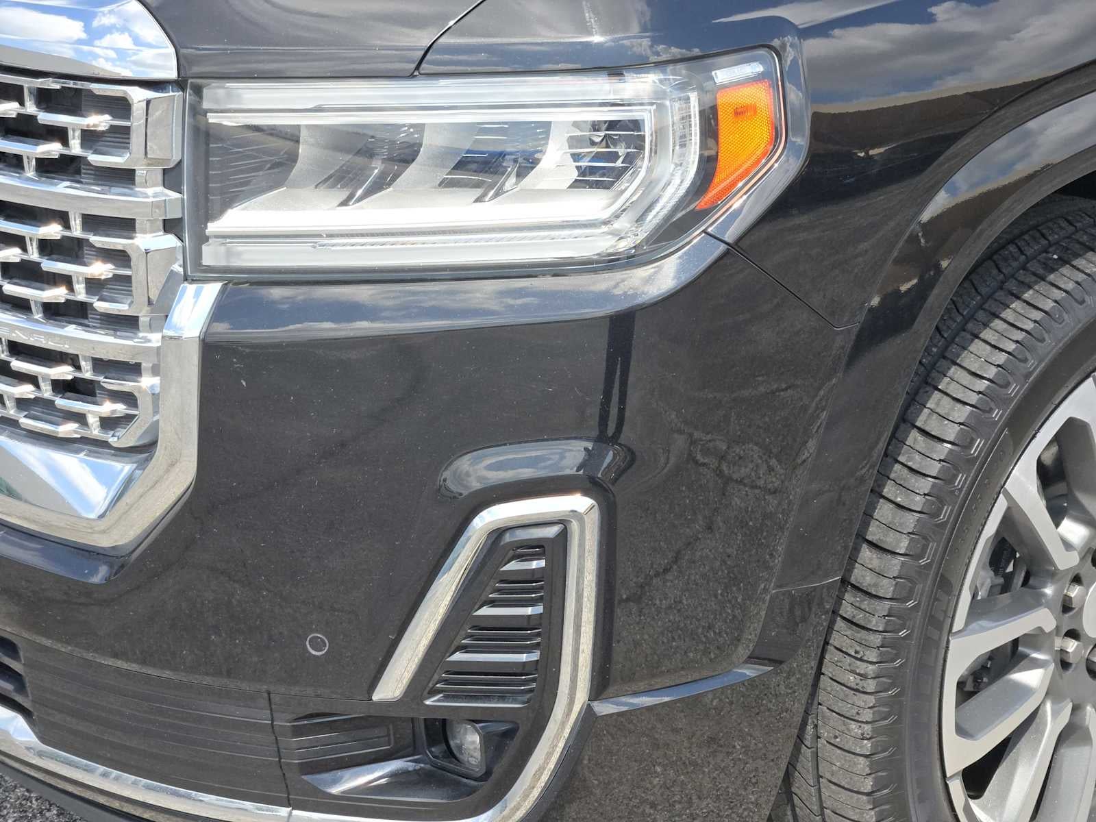 2024 GMC Acadia Elevation