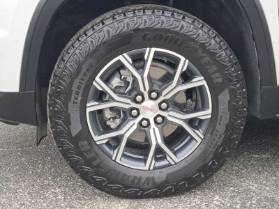 2025 GMC Acadia AT4