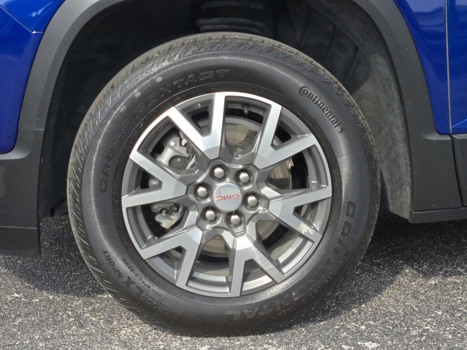 2023 GMC Acadia SLE