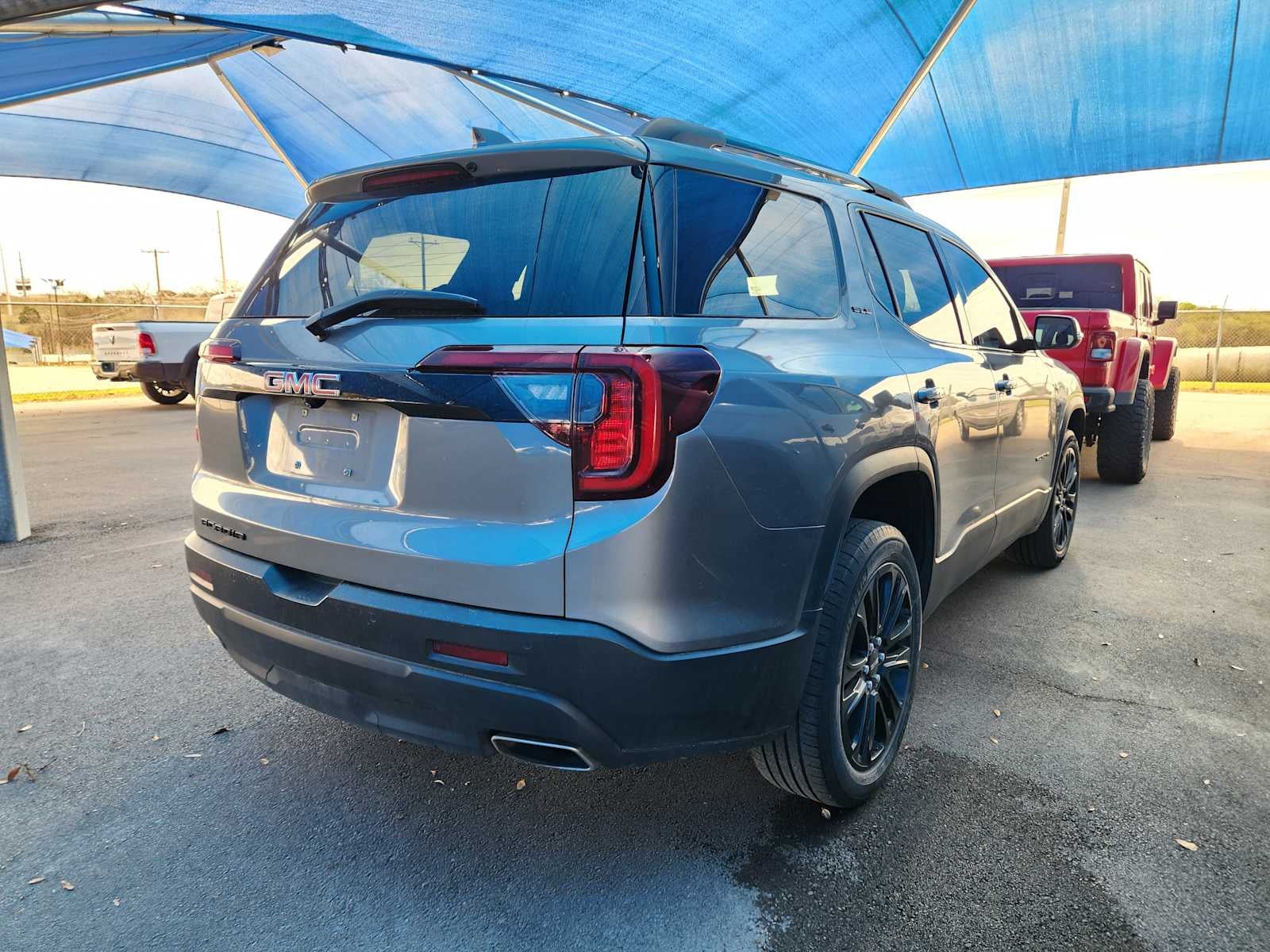 2022 GMC Acadia SLE