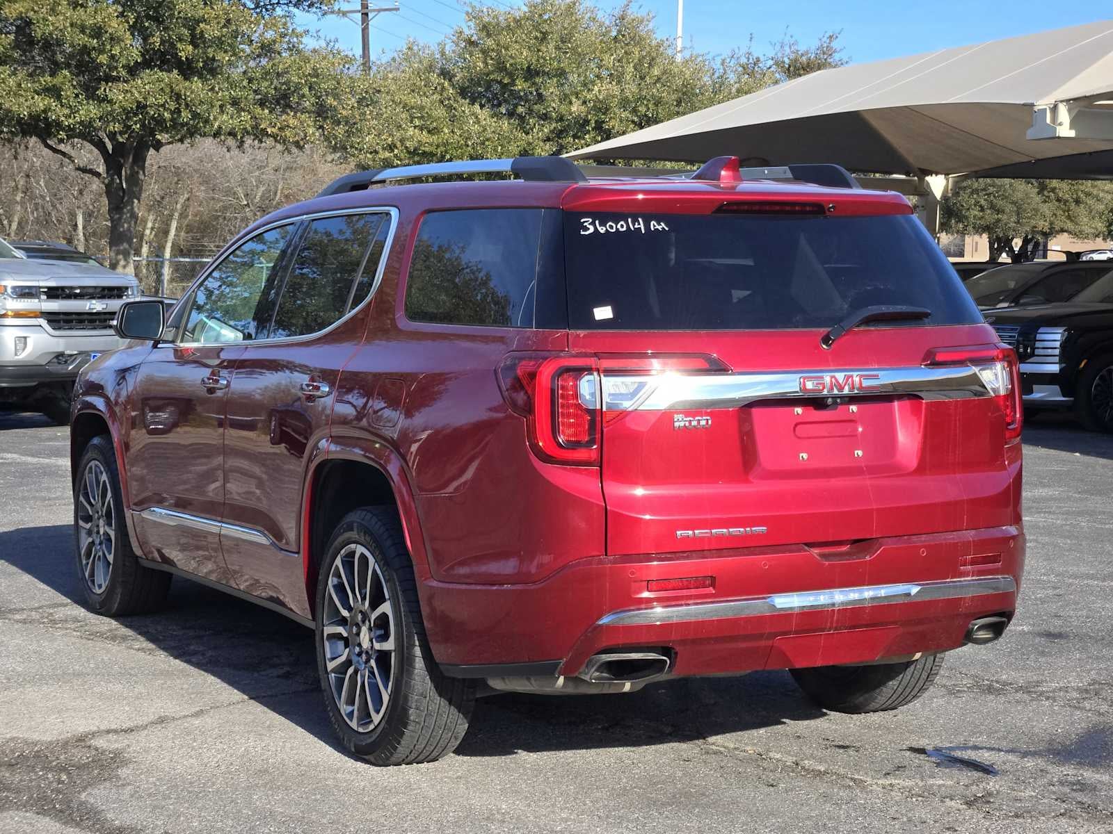 2020 GMC Acadia Denali