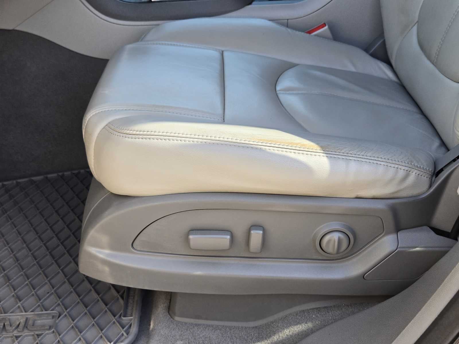 2016 GMC Acadia SLT