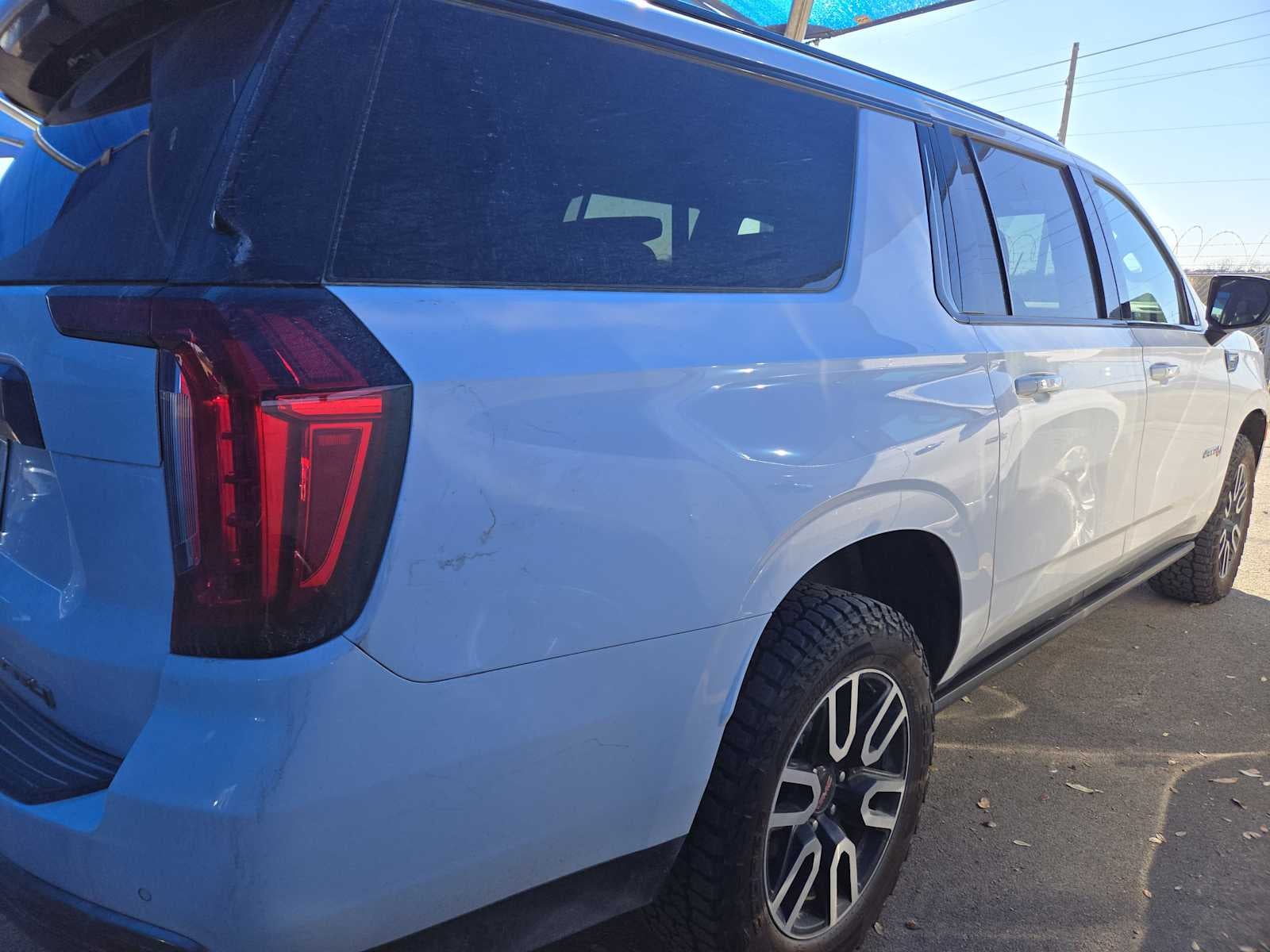 2023 GMC Yukon XL AT4