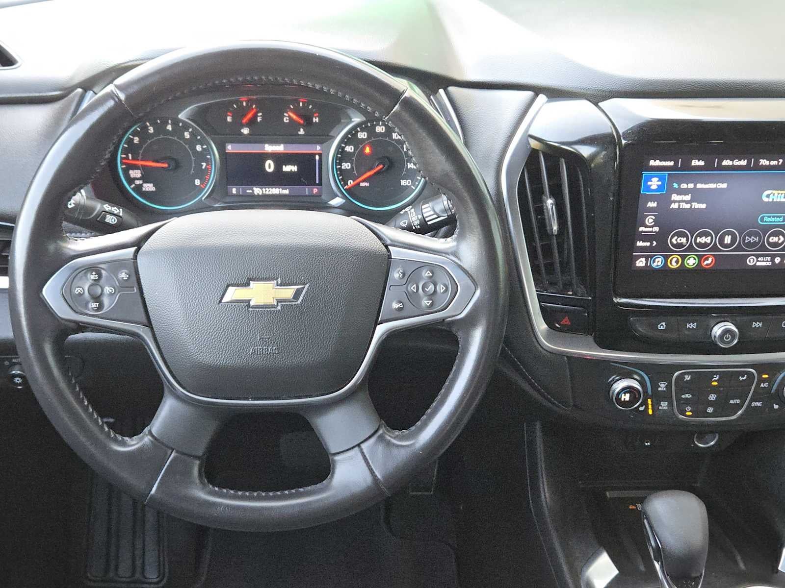 2022 Chevrolet Traverse LT Cloth