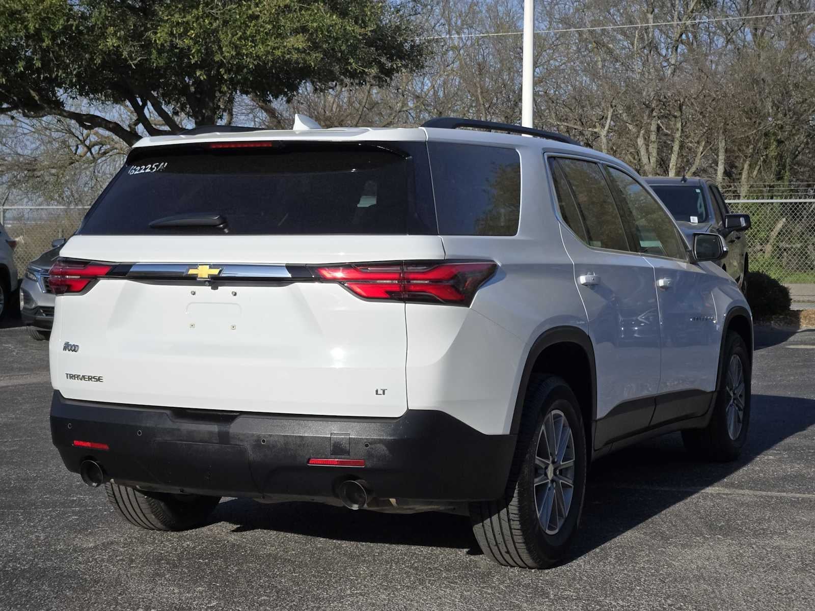 2022 Chevrolet Traverse LT Cloth